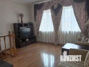 Дом 98м&sup2;, 2-этажный, участок 6 сот.  