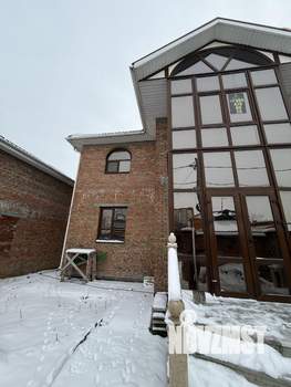 Дом 305м&sup2;, 3-этажный, участок 3 сот.  