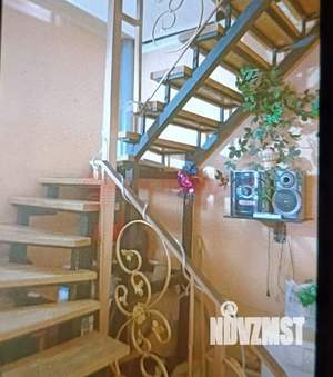 Дом 232м², 2-этажный, участок 1 сот.  