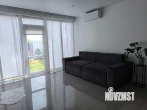 Дом 123м&sup2;, 2-этажный, участок 3 сот.  