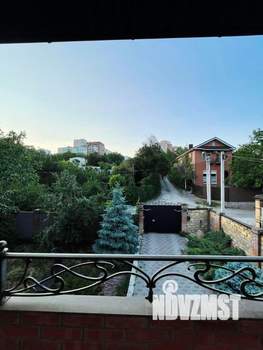 Дом 279м&sup2;, 3-этажный, участок 8 сот.  