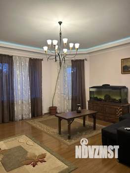 Дом 400м², 3-этажный, участок 6 сот.  