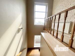 Дом 220м&sup2;, 2-этажный, участок 4 сот.  