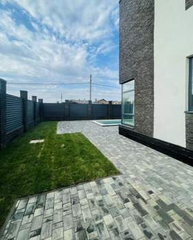 Дом 250м&sup2;, 2-этажный, участок 6 сот.  