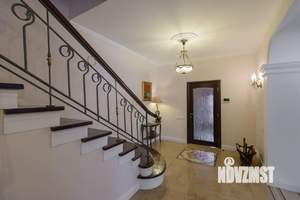 Дом 428м&sup2;, 3-этажный, участок 6 сот.  