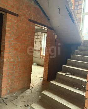 Дом 165м&sup2;, 2-этажный, участок 6 сот.  