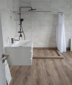 Дом 80м&sup2;, 2-этажный, участок 3 сот.  