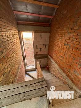 Дом 178м&sup2;, 2-этажный, участок 3 сот.  