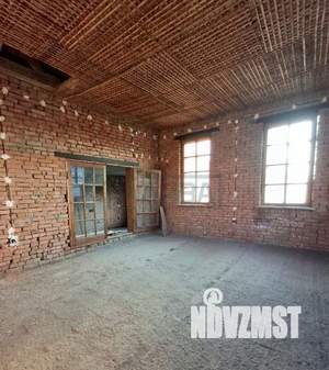 Дом 240м², 2-этажный, участок 10 сот.  