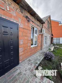 Дом 70м&sup2;, 2-этажный, участок 6 сот.  