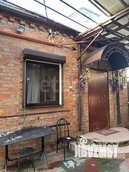 Дом 300м&sup2;, 3-этажный, участок 3 сот.  