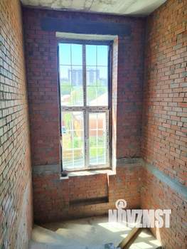 Дом 288м&sup2;, 3-этажный, участок 4 сот.  