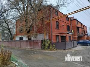Таунхаус 472м², 3-этажный, участок 4 сот.  