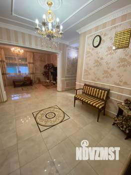 Дом 280м², 2-этажный, участок 3 сот.  