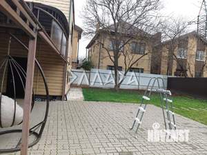 Дом 60м&sup2;, 2-этажный, участок 6 сот.  