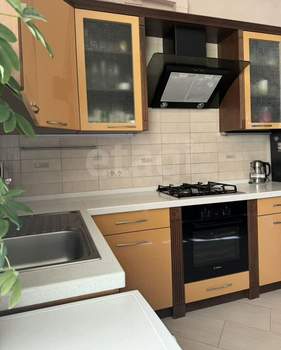 Дом 247м&sup2;, 2-этажный, участок 594 сот.  