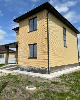 Дом 130м&sup2;, 2-этажный, участок 4 сот.  