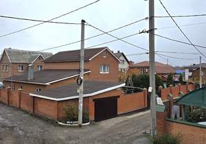 Дом 194м&sup2;, 2-этажный, участок 6 сот.  