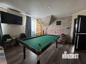 Дом 300м&sup2;, 3-этажный, участок 380 сот.  