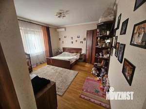Дом 360м², 2-этажный, участок 6 сот.  