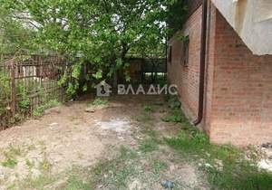 Дом 356м&sup2;, 3-этажный, участок 5 сот.  