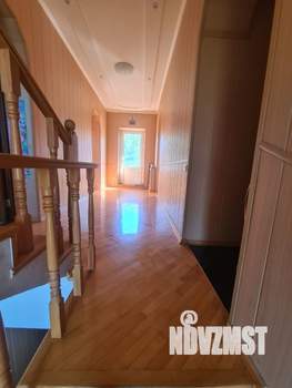 Дом 300м², 3-этажный, участок 7 сот.  