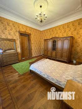 Дом 594м&sup2;, 4-этажный, участок 5 сот.  