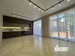 Дом 150м², 2-этажный, участок 3 сот.  