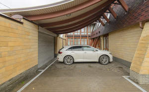 Дом 478м&sup2;, 2-этажный, участок 5 сот.  