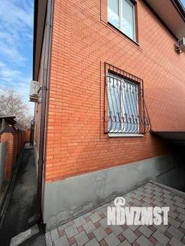 Дом 500м&sup2;, 3-этажный, участок 6 сот.  