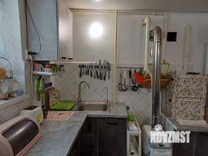 Дом 100м&sup2;, 2-этажный, участок 1 сот.  