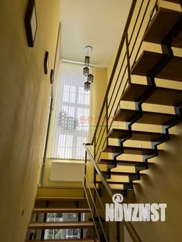 Дом 192м², 2-этажный, участок 3 сот.  