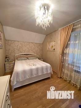 Дом 225м&sup2;, 2-этажный, участок 6 сот.  