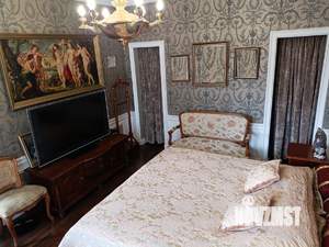 Дом 450м², 2-этажный, участок 6 сот.  