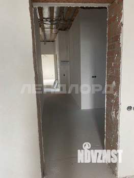 Дом 180м&sup2;, 2-этажный, участок 3 сот.  