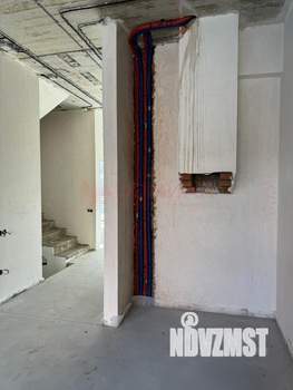 Дом 240м&sup2;, 2-этажный, участок 3 сот.  