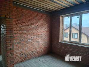 Дом 180м&sup2;, 2-этажный, участок 6 сот.  