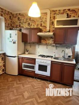 Дом 123м&sup2;, 2-этажный, участок 4 сот.  