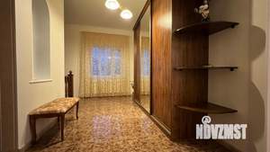 Дом 240м², 2-этажный, участок 5 сот.  