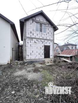 Дом 130м&sup2;, 3-этажный, участок 2 сот.  