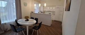 Дом 220м², 2-этажный, участок 6 сот.  