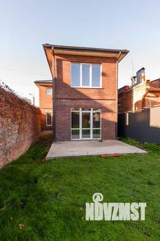 Дом 140м², 2-этажный, участок 3 сот.  