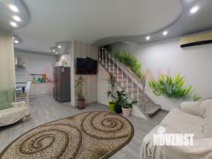 Дом 100м&sup2;, 2-этажный, участок 3 сот.  