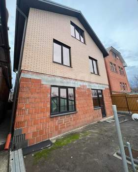 Дом 138м&sup2;, 2-этажный, участок 2 сот.  