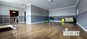 Дом 310м&sup2;, 2-этажный, участок 3 сот.  