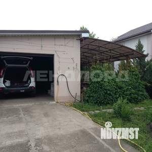 Дом 135м&sup2;, 2-этажный, участок 10 сот.  