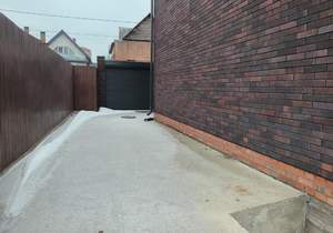 Дом 175м&sup2;, 2-этажный, участок 4 сот.  