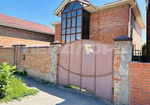 Дом 304м², 2-этажный, участок 3 сот.  