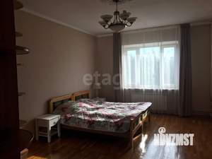 Дом 280м&sup2;, 2-этажный, участок 3 сот.  