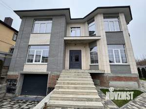 Дом 250м², 3-этажный, участок 6 сот.  